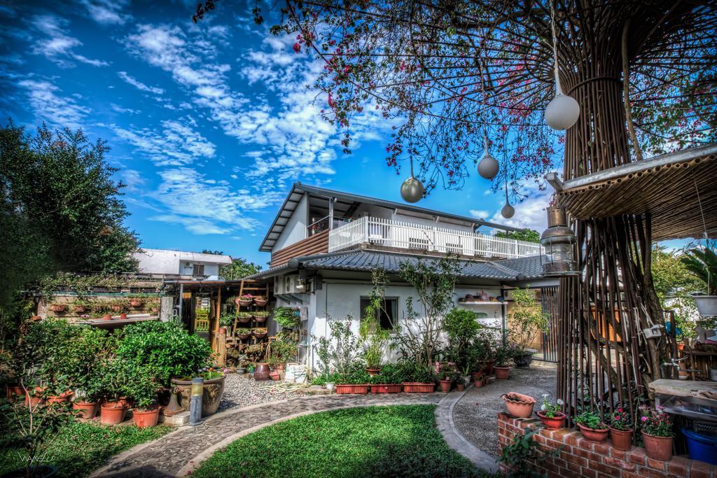 Hou Shan Ren Jia B&B Луйе Экстерьер фото