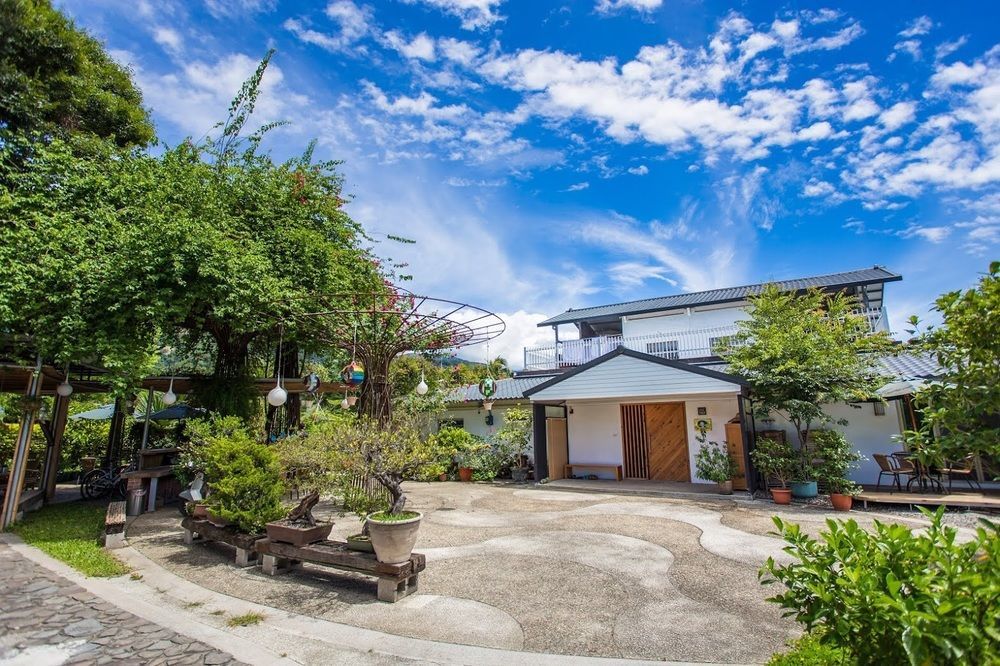 Hou Shan Ren Jia B&B Луйе Экстерьер фото